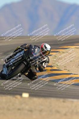 media/Dec-10-2023-SoCal Trackdays (Sun) [[0ce70f5433]]/Turn 12 (2pm)/